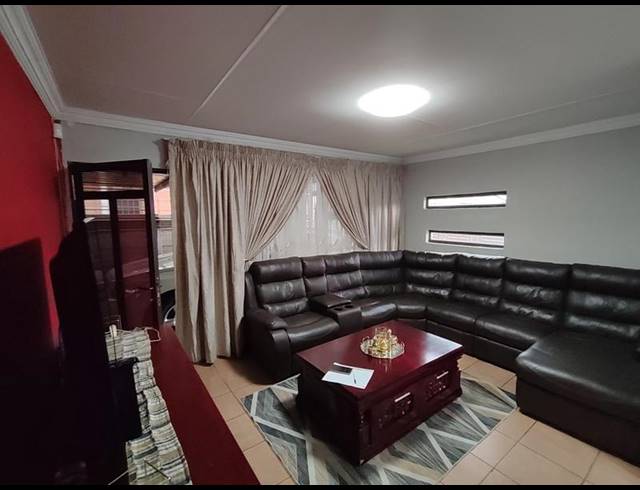 2 BEDROOM HOUSE FOR SALE IN SKY CITY